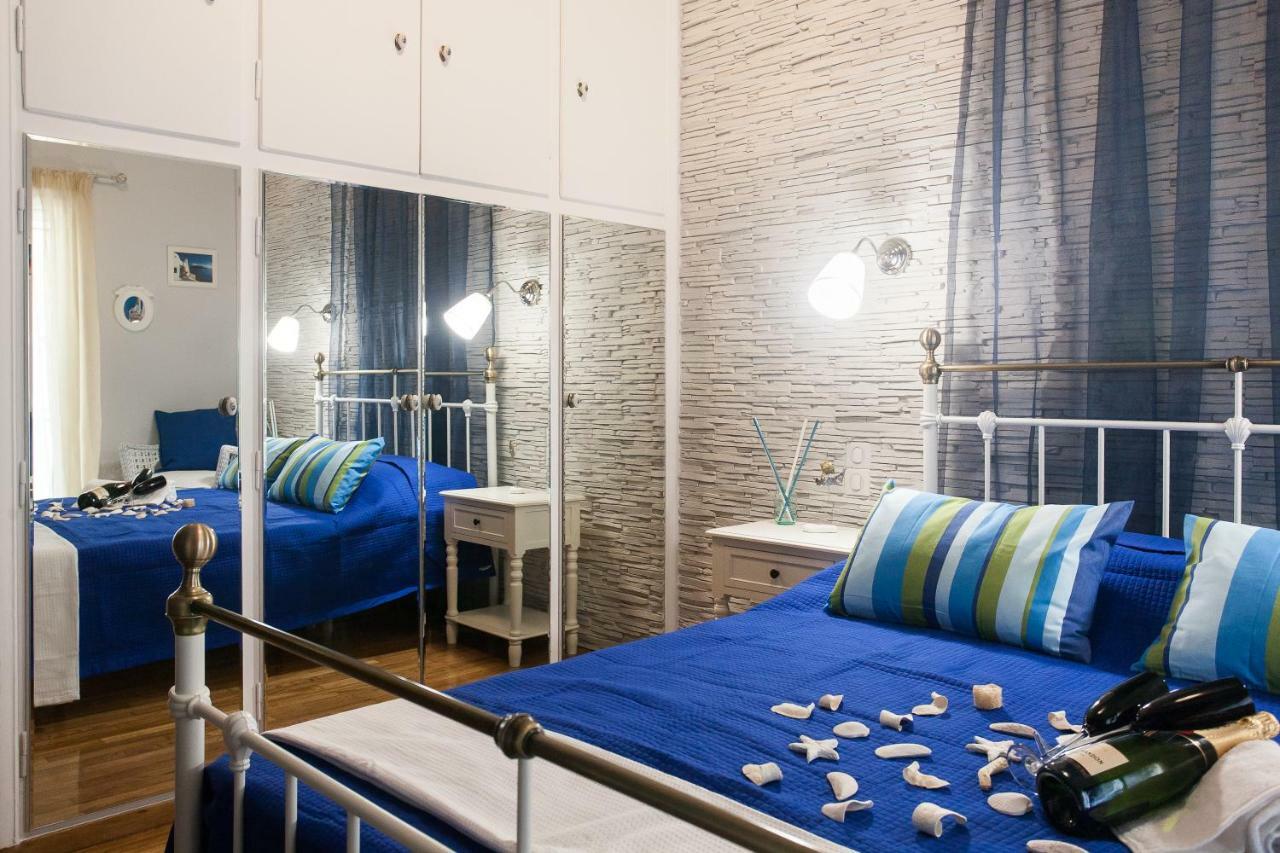 Pretty Rooms In Gold And Blue Apartment In Safe Central Area Athens Ngoại thất bức ảnh